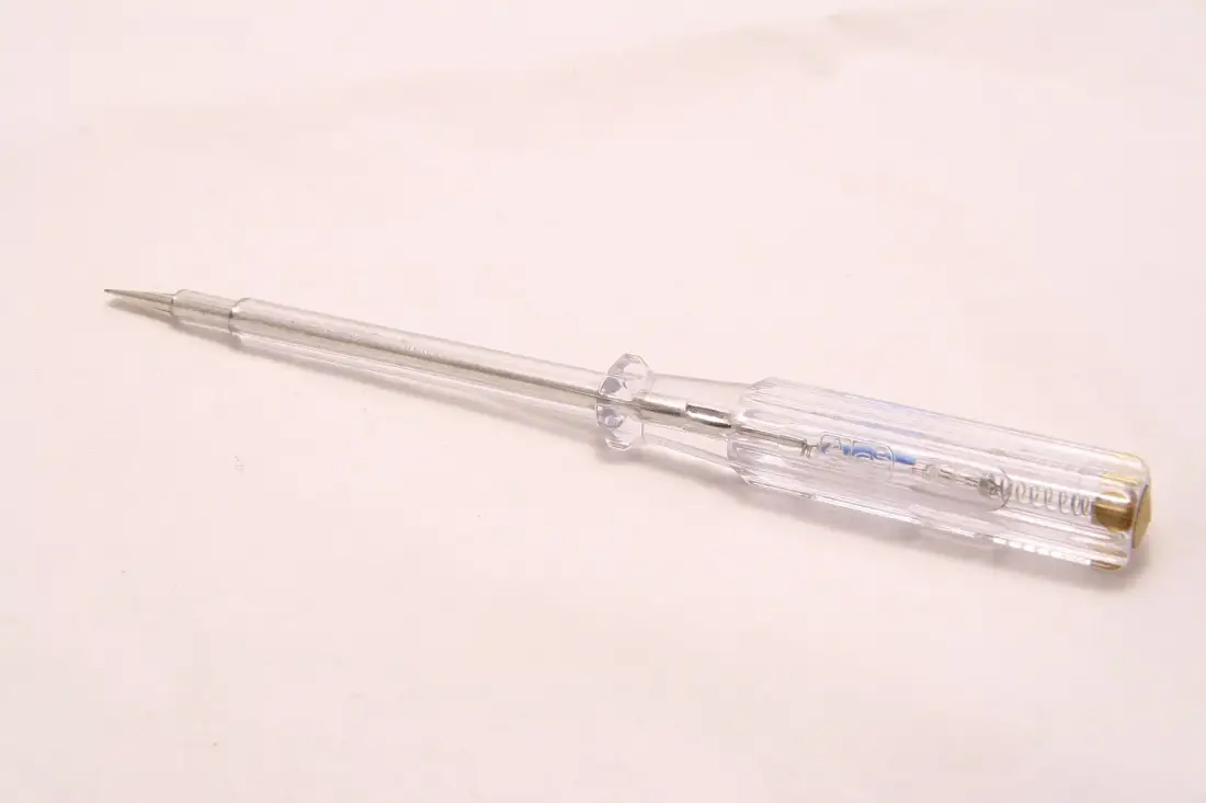 Atornillador eléctrico de mano — referencia de la clase de herramienta